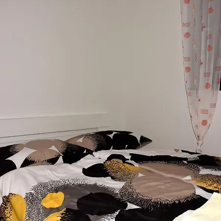 Cosy With A Terrace And A Sea View Апартаменты Равни