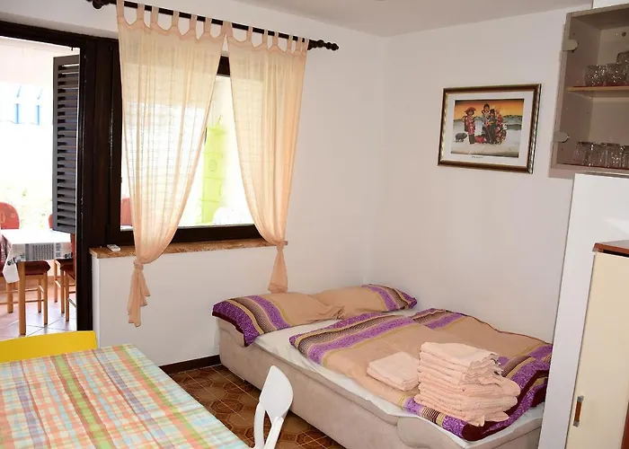Cosy With A Terrace And A Sea View * Ravni
