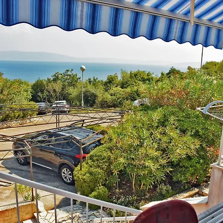 Cosy With A Terrace And A Sea View Ravni