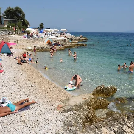 Lejlighed Cosy With A Terrace And A Sea View Ravni